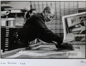 Lou-Stovall-working-in-his-studio-in-1997Credit-Darrow-MontgomeryFil
